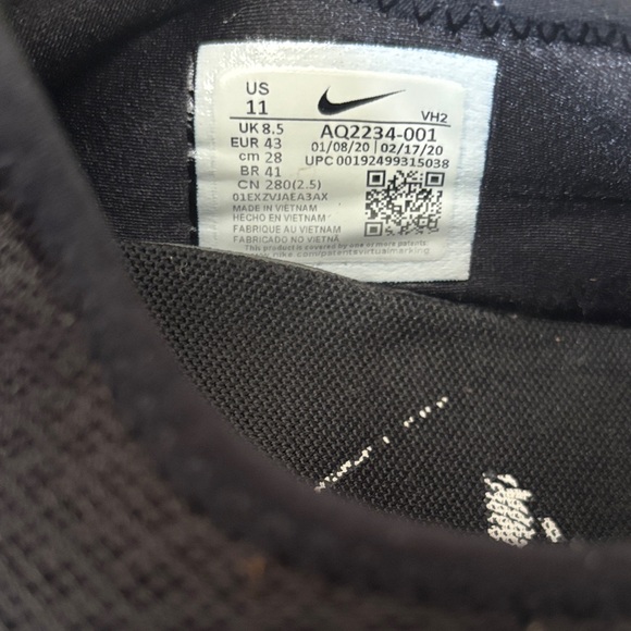 Nike Viale  Black and White Slip-On Sneakers Womens Size 11 - Picture 9 of 9